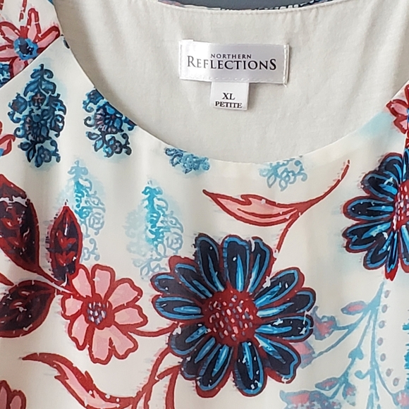 NORTHERN REFLECTIONS Floral Print Short Sleeve Top Size XL - Picture 2 of 4
